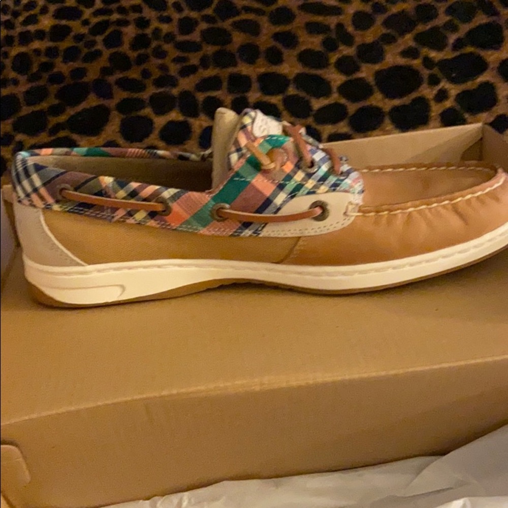 Sperry boat shoes women’s